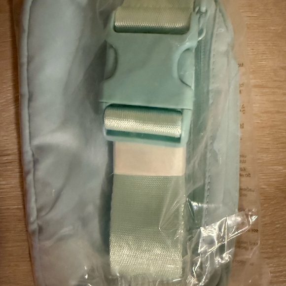 Lululemon Lavender Belt Bag - Picture 6 of 7